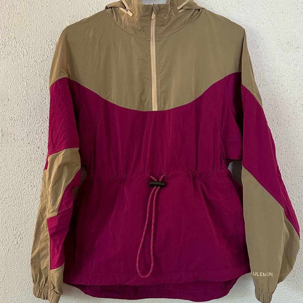 Lululemon Evergreen Anorak / Prosecco / Ripened Raspberry / Size 6 - Picture 9 of 10